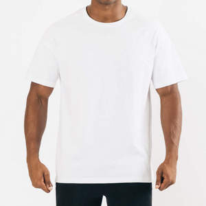 This Oversized Men's T-shirt Is Made of Cotton and Elastane Making <strong>It</strong> Soft Quick-drying, and Ideal for Gyms and Fitness Centers