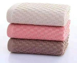 En çok satan yüksek emici pamuk banyo havlusu ev banyo kullanımı için benzersiz ekose tasarımı ile hindistan dokuma teknikleri en iyi fiyat - Product Image 3