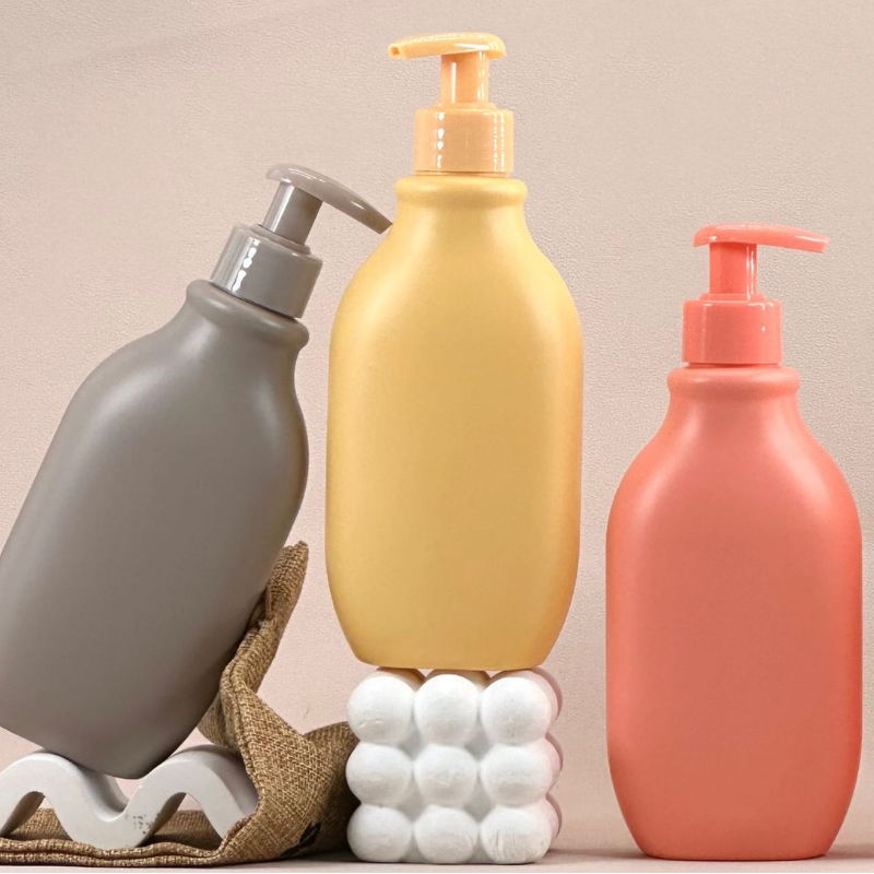 สีเขียวอ่อน