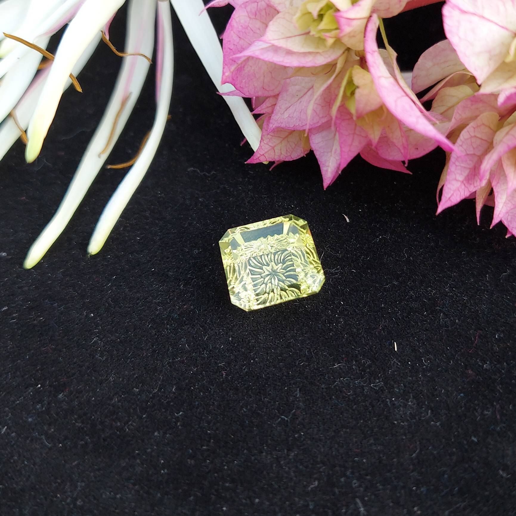 สีเหลือง