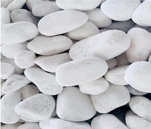 <strong>PREMIER</strong> SUPPLIER OF CREAM WHITE TUMBLED PEBBLES TOP CHOICE FOR LUXURY VILLA LANDSCAPING &amp; PREMIUM ARTIFICIAL STONE