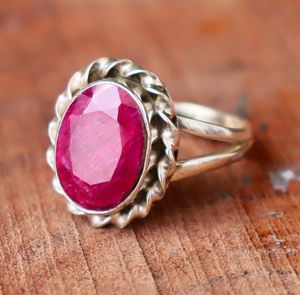 ルビー925スターリングシルバーボヘミアン結婚記念日リング手作りデインティーオーバルカット宝石用原石男性と女性ギフト - Product Image 2