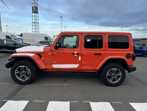 Just Arrived Clean 2020 2021 2022 2023 <strong>Jeep</strong> Wrangler 4-Door Sahara 4x4 3.6L Gas 8-Speed at - Product Image 3