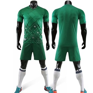 Conjunto de camisetas de fútbol de nuevo estilo personalizado para hombre, camiseta de manga corta de Color sólido, técnica de sublimación de estilo único, grupo de tallas juveniles - Product Image 3