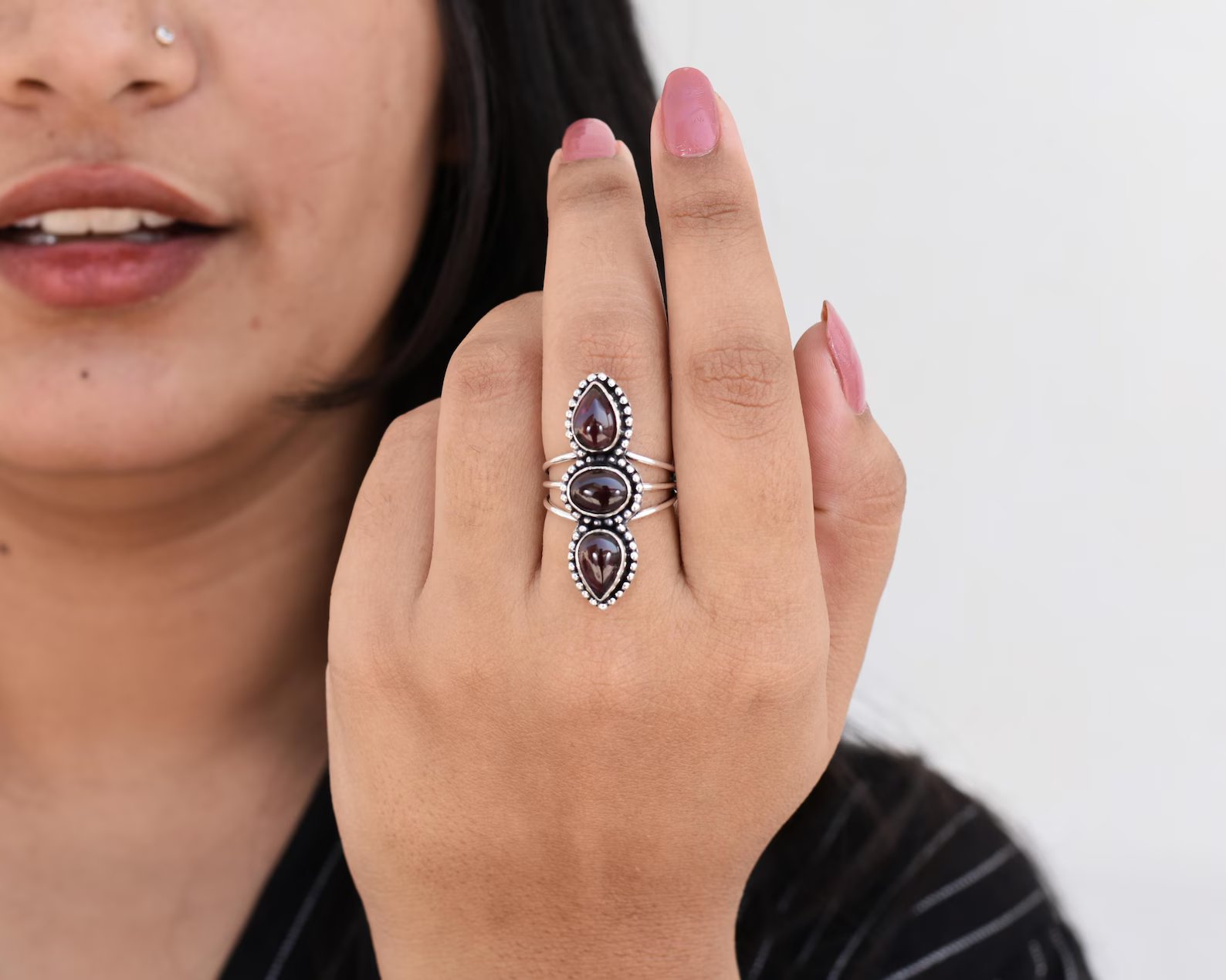 เช่นเดียวกับภาพ