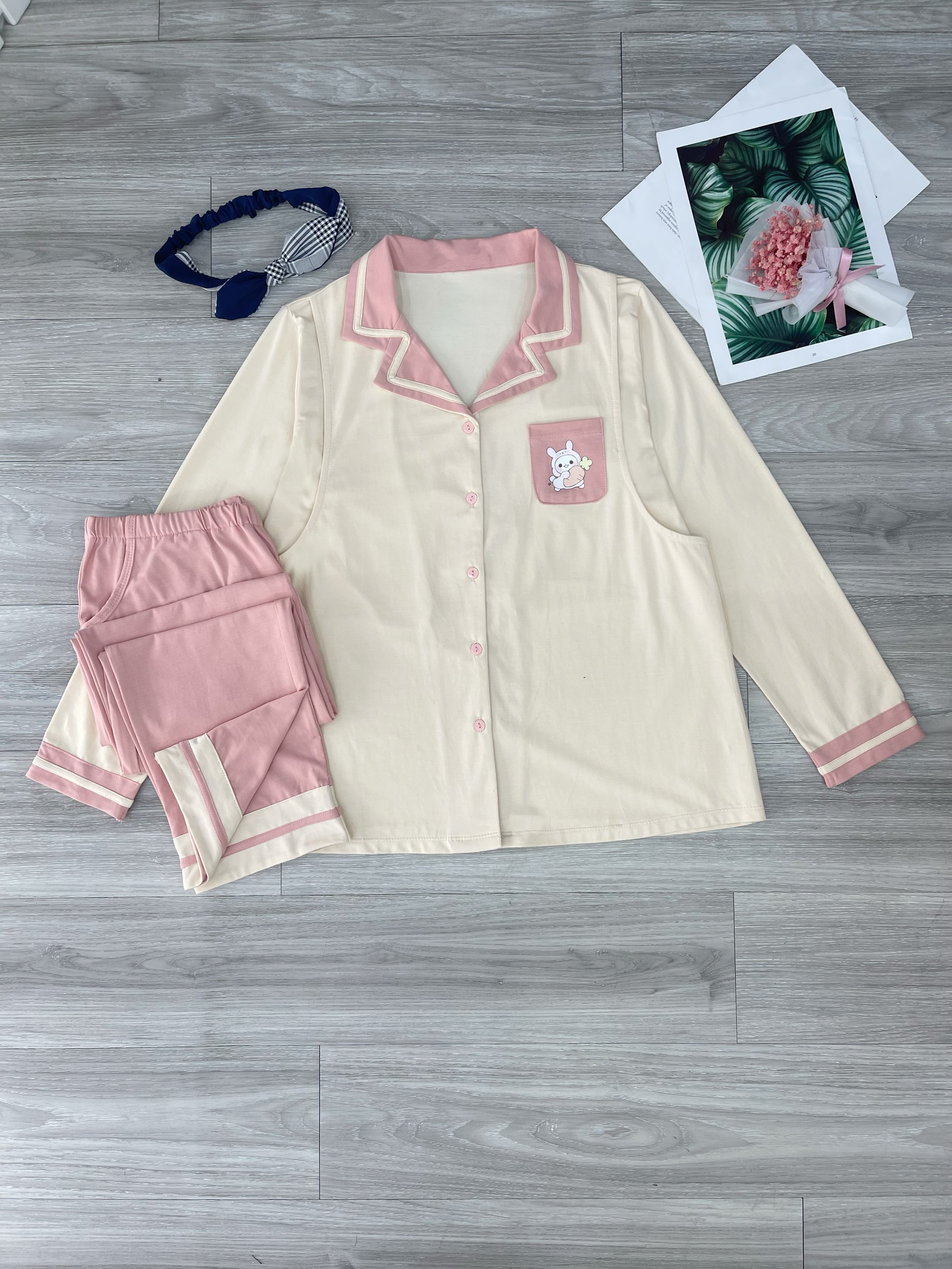 สีชมพู