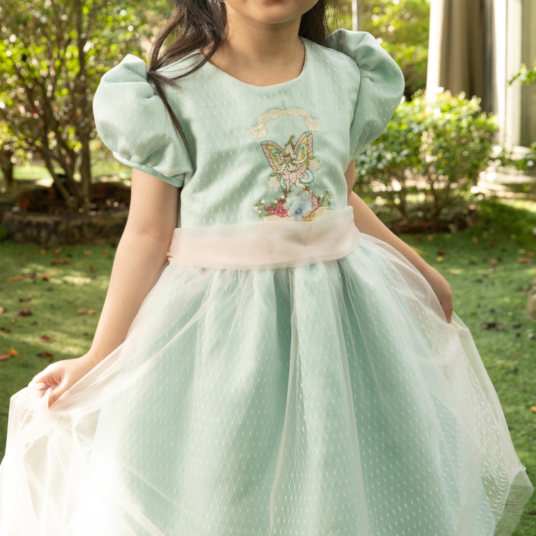 สีเขียว