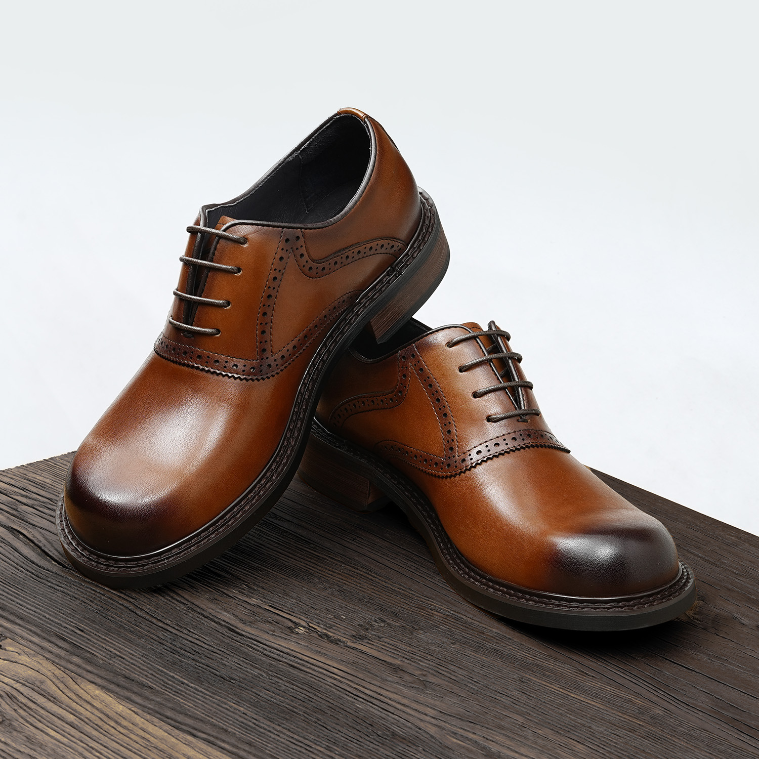 สีน้ำตาล