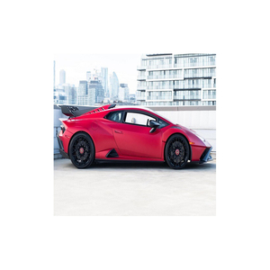 למבורגיני aventador lp 700-4 עם כונן קבוע כל גלגל מנוע V12 פרימיום