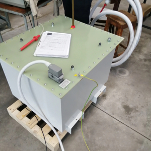 Original italienischer Design Drei phasen transformator in Metall box Anwendung - Product Image 1