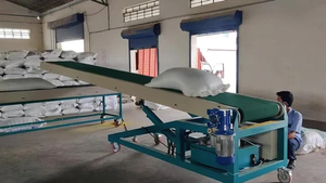 Great Quality Truck <strong>Loading</strong> And <strong>Unloading</strong> Conveyor for fast <strong>loading</strong> from Indian supplier at best price Truck <strong>Loading</strong> Conveyor - Product Image 5