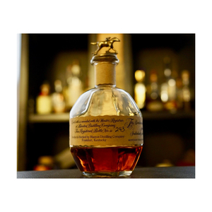 วิสกี้บูร์บงของ Blanton ขนาด750มล. สร้างขึ้นอย่างพิถีพิถันสำหรับผู้ที่ชื่นชอบบูร์บงที่ชื่นชอบความเรียบเนียน - Product Image 6