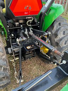 John-Deere 3032E 30hp 35hpホイールトラクター農業用高生産性コンパクトフロントローダーベアリングエンジンギア