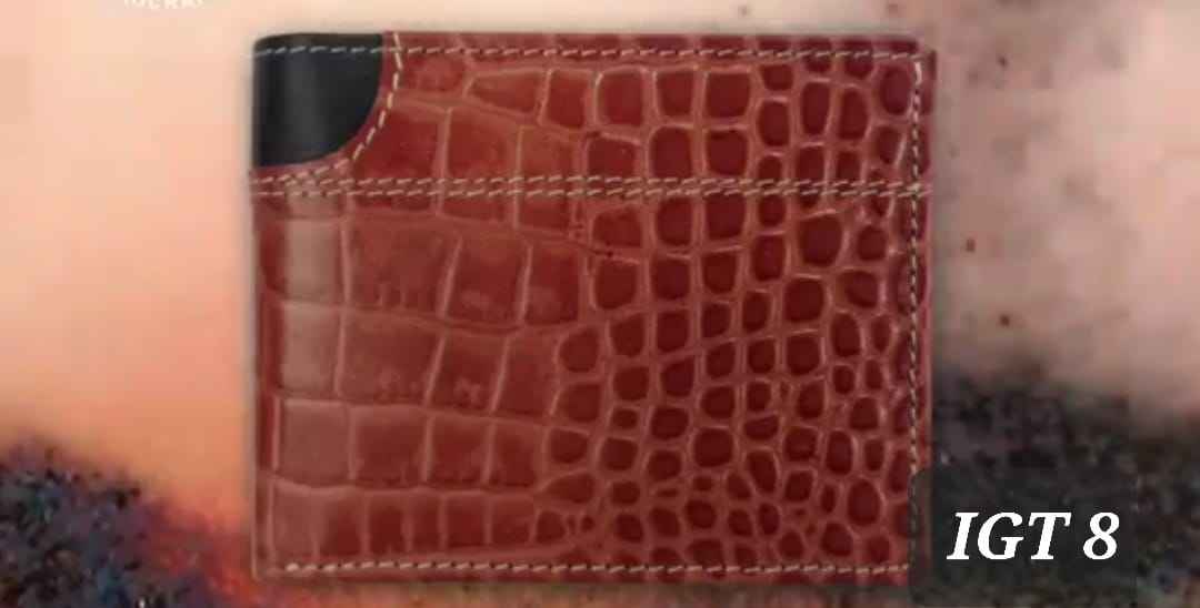 สีน้ำตาลแดง