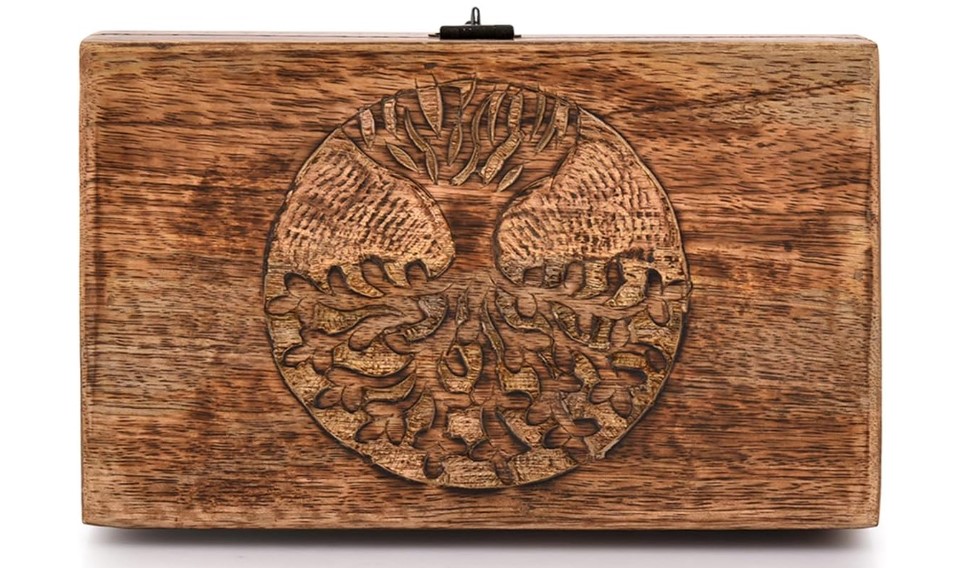 สีน้ำตาล