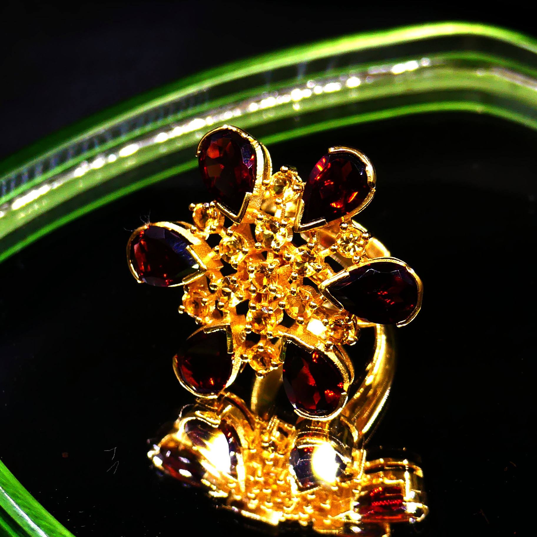 สีเหลือง