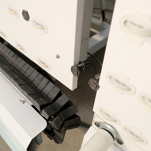 Innovativo carico automatico e scarico macchine per la lavorazione del vetro - Product Image 5