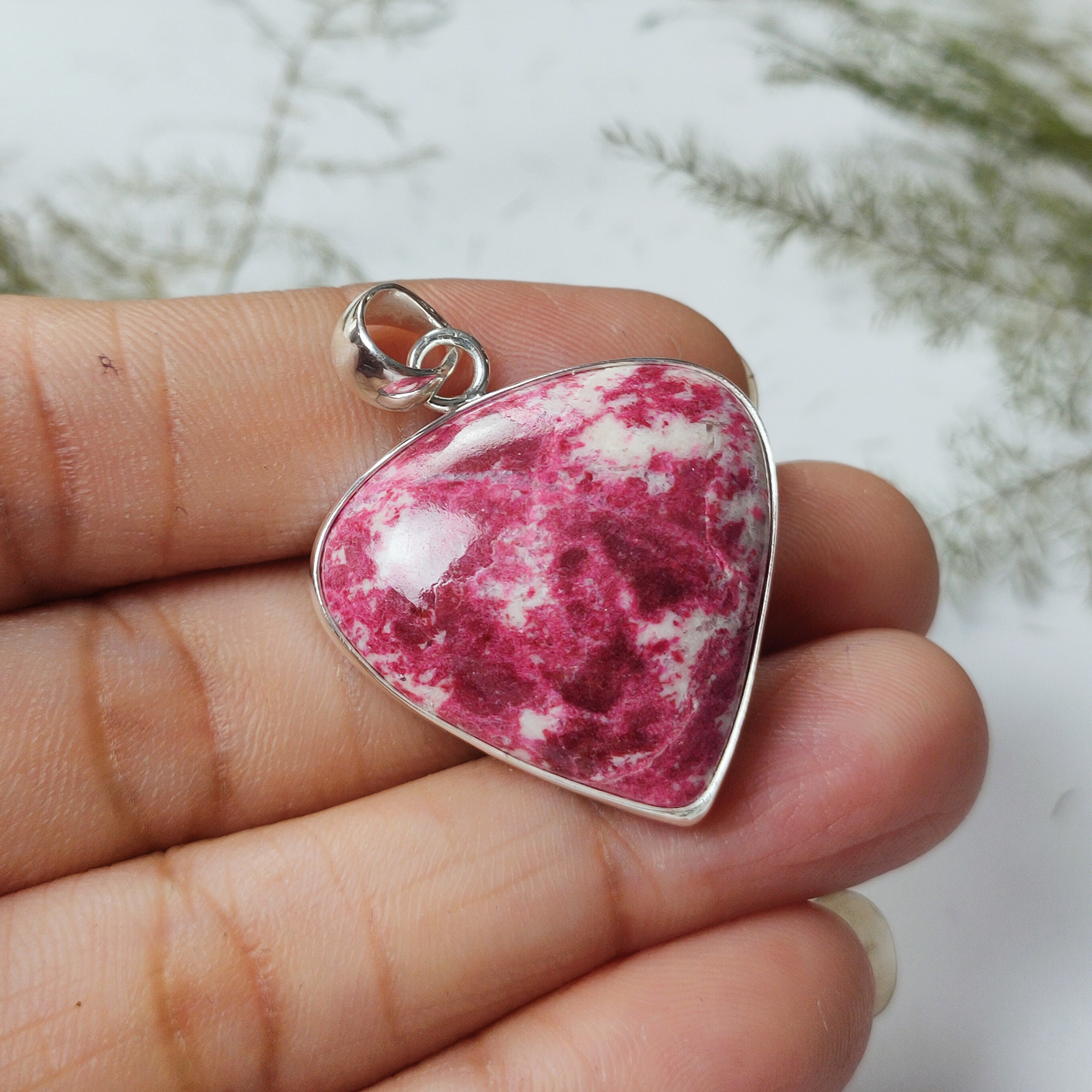 Thulite