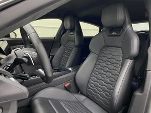 Kullanılan 2023 Au_di RS e-tron GT qua-ttro AWD - Product Image 3