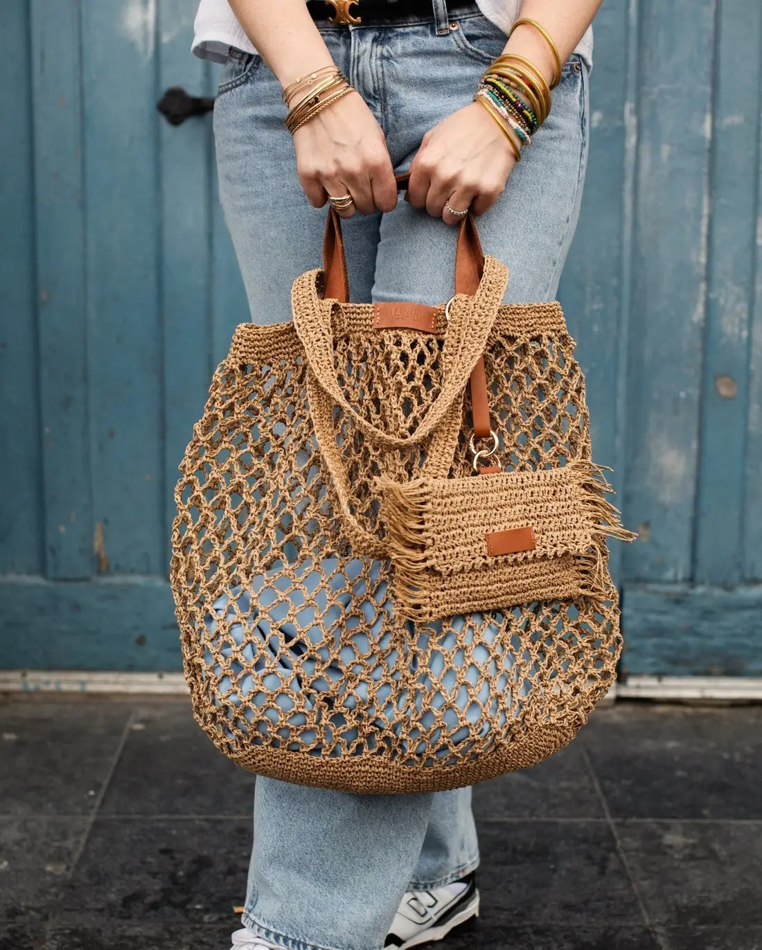 Bolso más caliente de verano 2024, bolso de playa de malla de rafia de papel tejido a mano de estilo bohemio con correa de cuero Real y bolsa pequeña