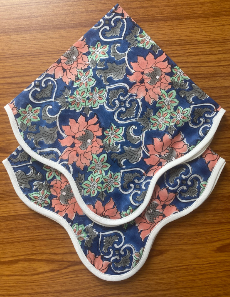 สีน้ำเงินเหล็กเย็น สีชมพูแซลมอน สีเขียวมิ้นท์อันเงียบสงบ