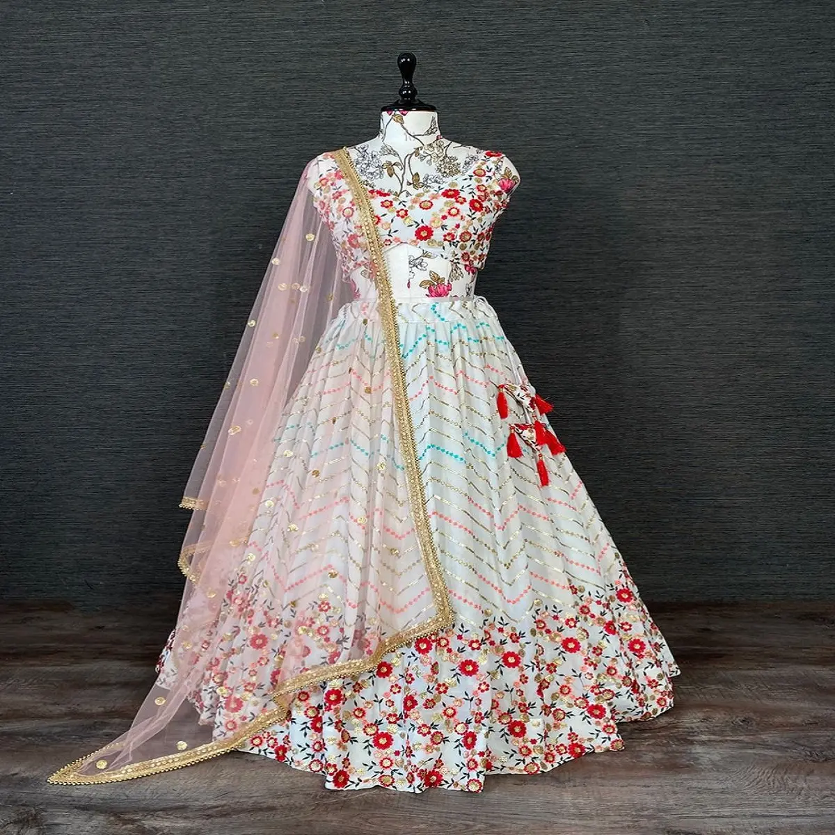 Düğün koleksiyonu Lehenga / Navratri Lehenga Choli/Lehenga