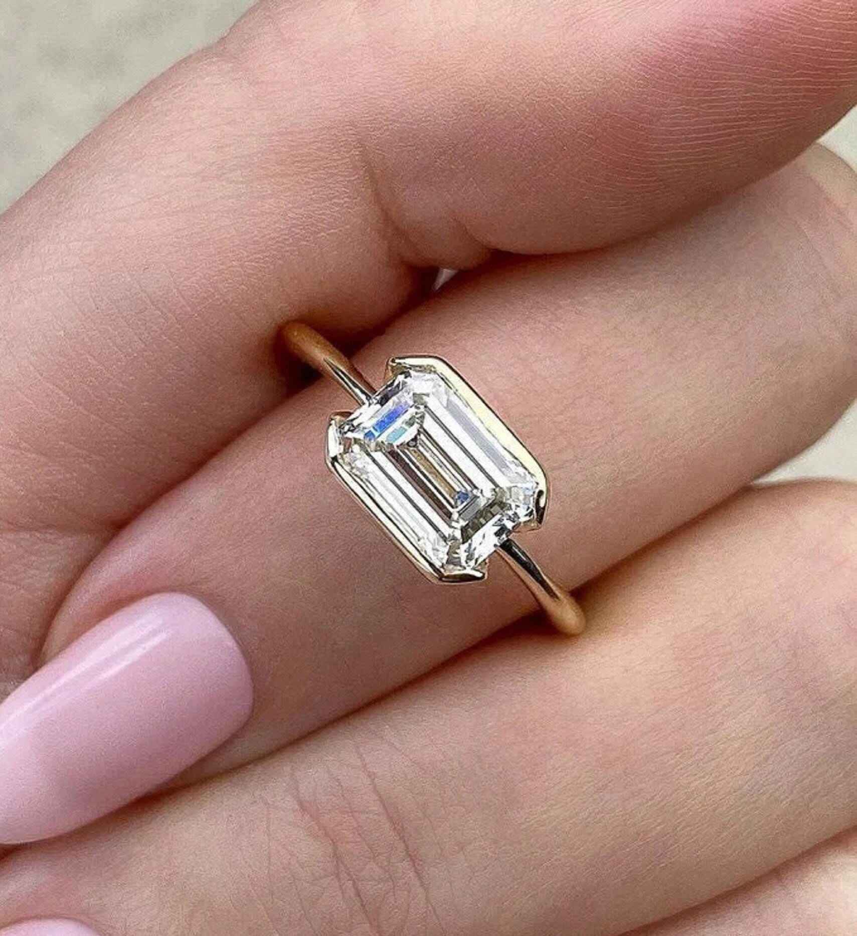 สีเหลืองทอง