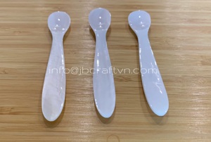 Luxury Mother of Pearl Spoon, Caviar Spoon Made of Yellow Lip Pearl Shell, Custom Size From 7-12cm Unique Design <strong>Meaningful</strong> Gift