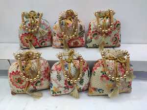 Saco De Bolsa Potli Bordado Tradicional Com Alça De Pérola E Padrão De Designer Para Festa De Noite De Casamento Desgaste Étnico Gifting