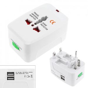 Adaptador de viaje con cargador USB dual integrado con toma de corriente de varios tipos