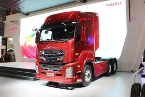 二手I-SUZU GIGA 6X4 50吨容量460HP重型牵引车头