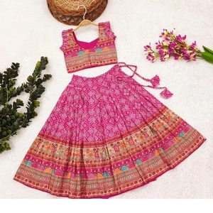インドのファッション女の子の服お祭りの服キッズはソフトシノンシルクマルチスレッド & 刺Embroideryキッズレヘンガチョリを着用