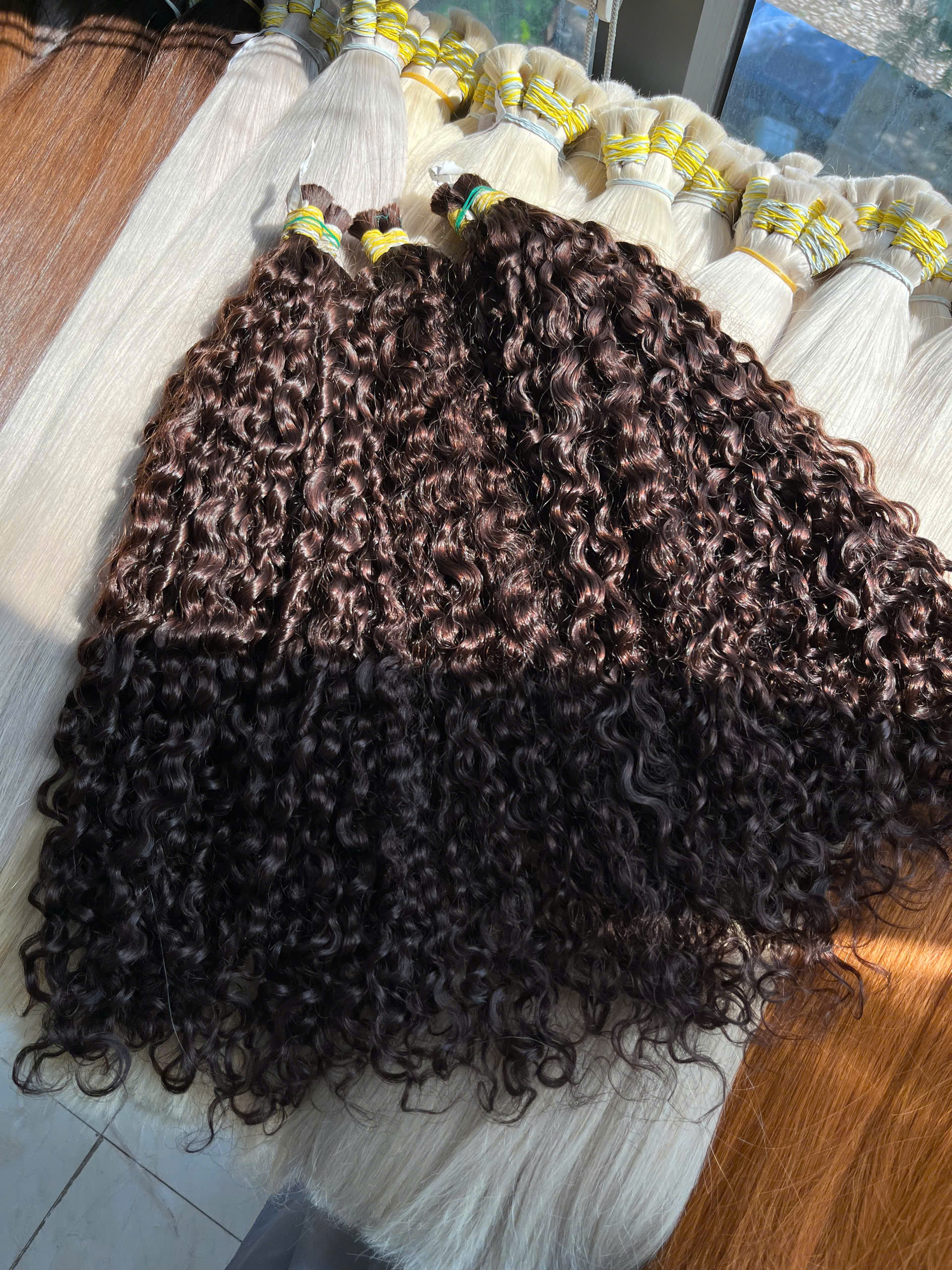 สีน้ำตาลธรรมชาติ