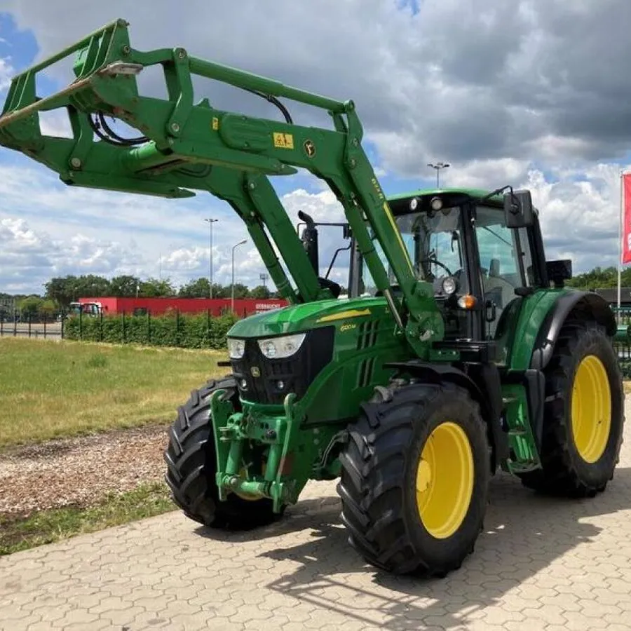 Conveniente pulito originale usato nuovo trattore gommato 4 x4wd John Deere con caricatore frontale da 120hp a 190hp