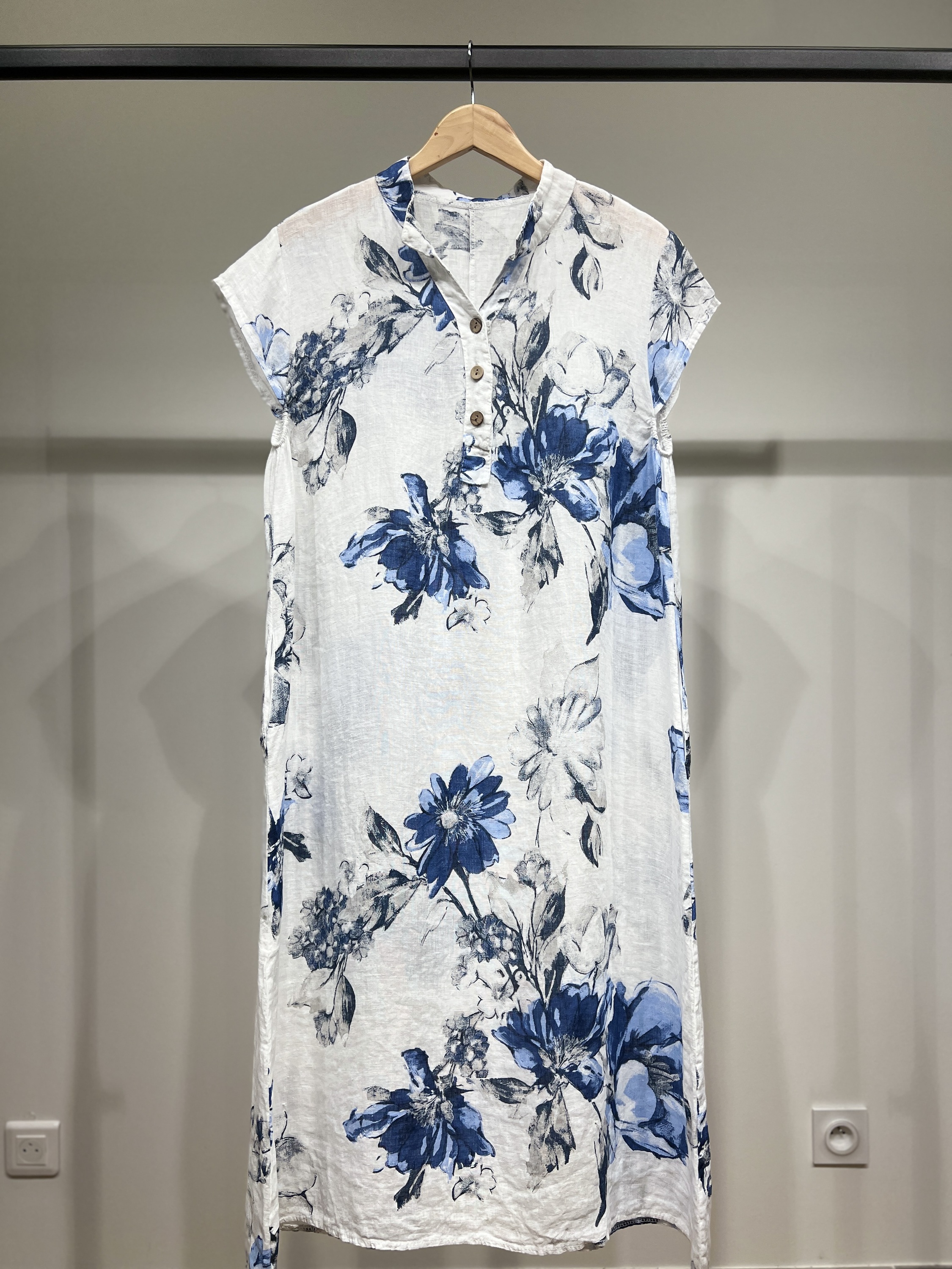 White/Blue
