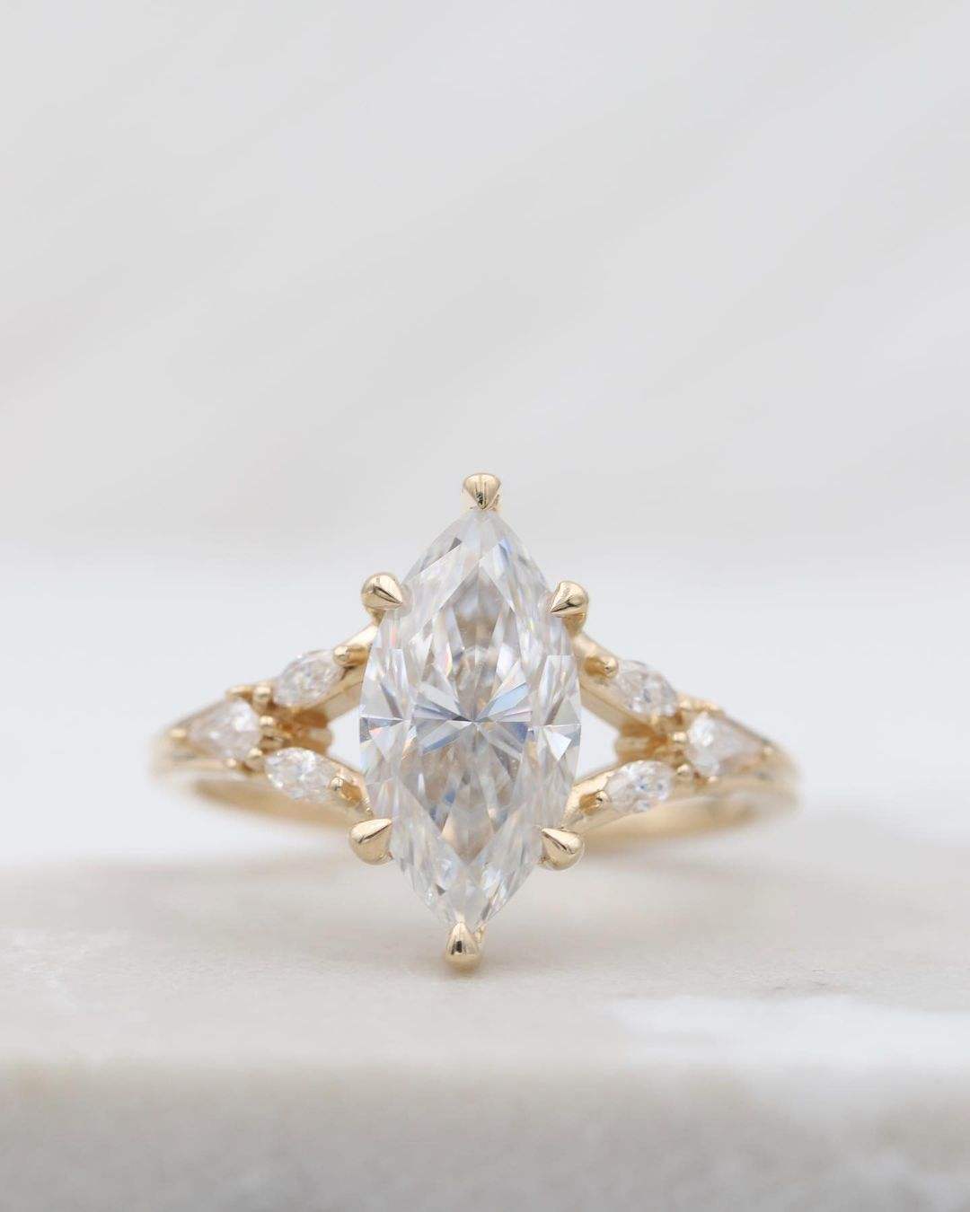 10K สีเหลืองทอง