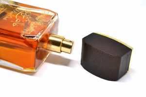 בושם אודי טהור (khalis oudi) eau de בושם 100 מטהר עבור יוניסקס וודי, אבקה, בקול רם