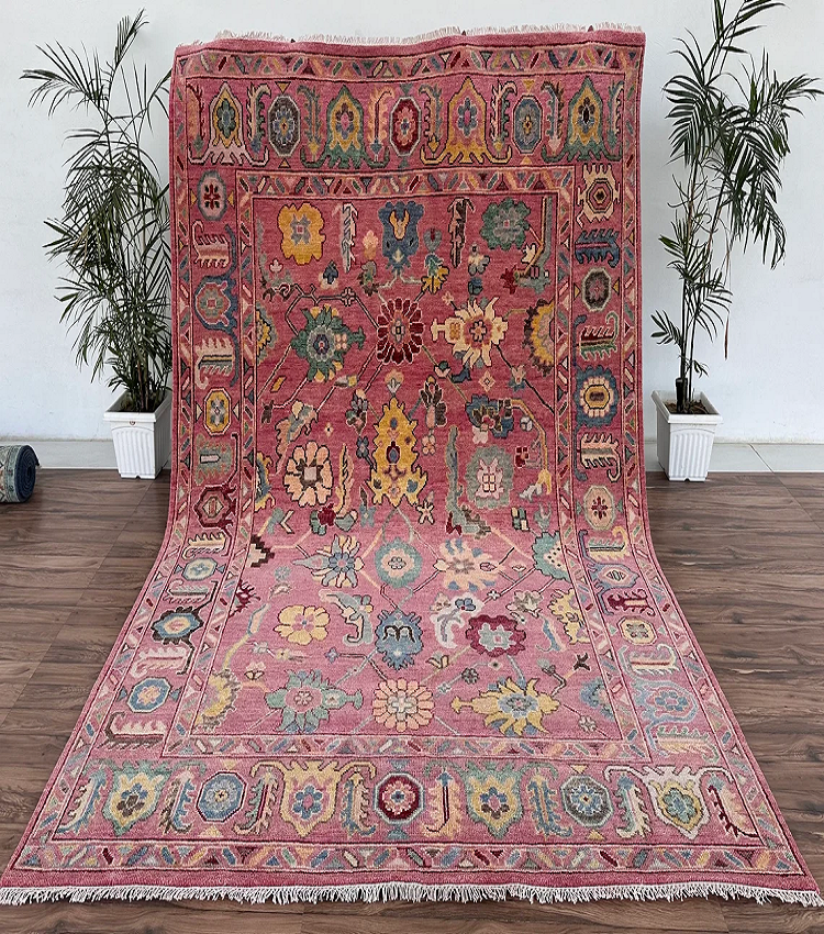 มีสีสัน