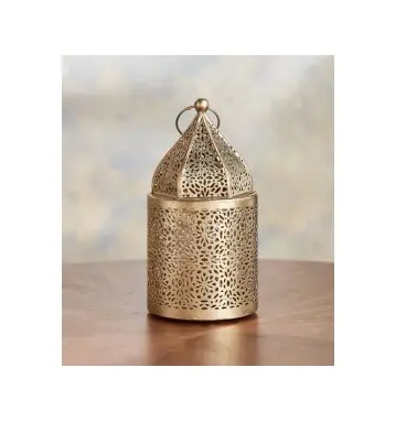 Lentera Maroko logam emas dekorasi rumah buatan tangan grosir harga rendah atas meja kerajinan tangan logam lentera Maroko