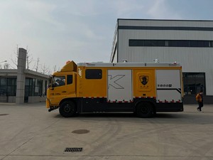 Ориентированное на пользователя аварийное транспортное средство: интуитивно понятный Бортовой интерфейс питания, эргономичная конструкция водяного насоса для удобства эксплуатации - Product Image 3