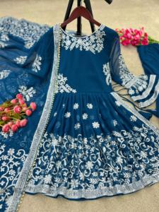 Party Kediya-Plazo and Dupatta Pakistani Bollywood新しい結婚式のインドのデザイナードレスGOWN