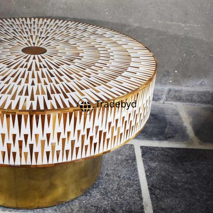 Available in different Colors