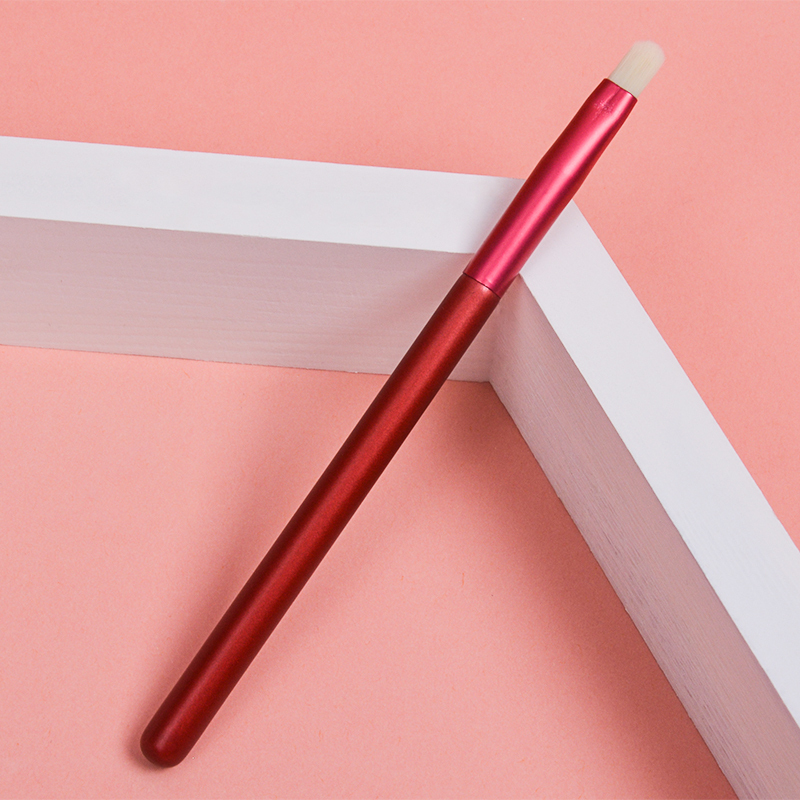 eye detail brush