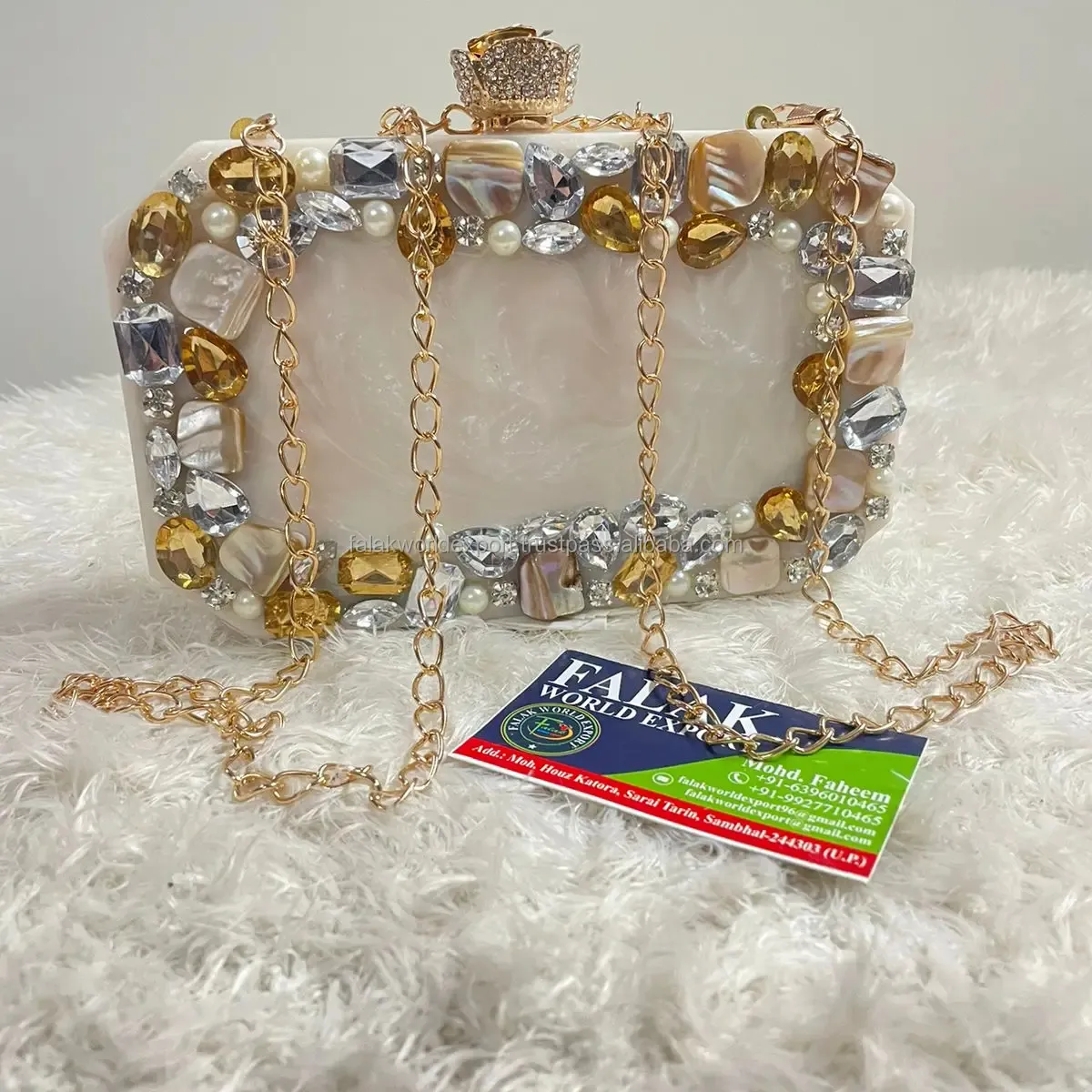फलाक वर्ल्ड एक्सपोर्ट से महिलाओं की शादी के लिए प्रीमियम डिजाइन रेज़िन क्लच बैग उच्च गुणवत्ता और स्टाइलिश बैग