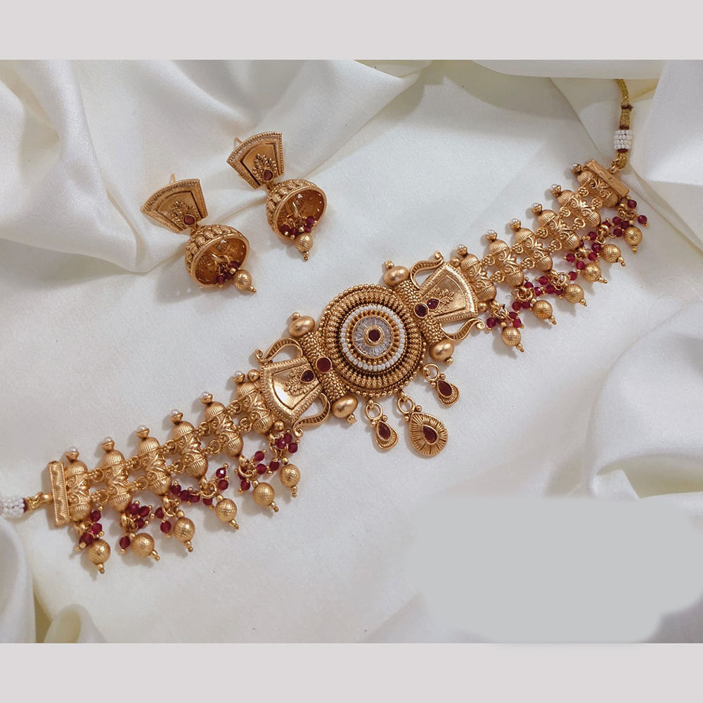 สีชมพูเข้ม