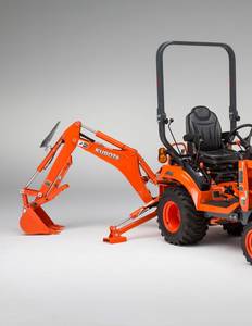 畅销二手久保田迷你拖拉机23hp 25hp 26hp 30hp 4x4花园/农业车轮驱动最佳价格 - Product Image 4