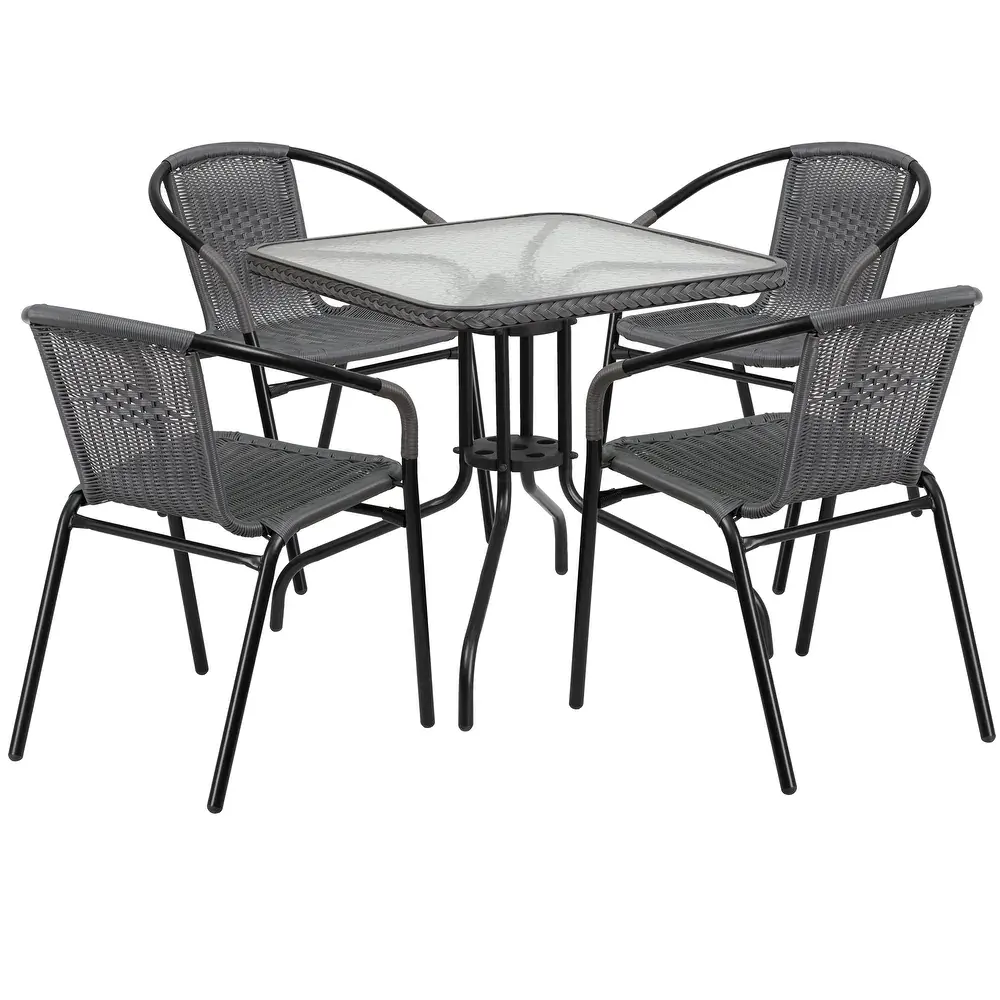 طاولة رخامية من الألومنيوم للأماكن الخارجية مع 4 كراسي و1 طاولة طعام من Leonard بلمسة رمادية من الخيرزان