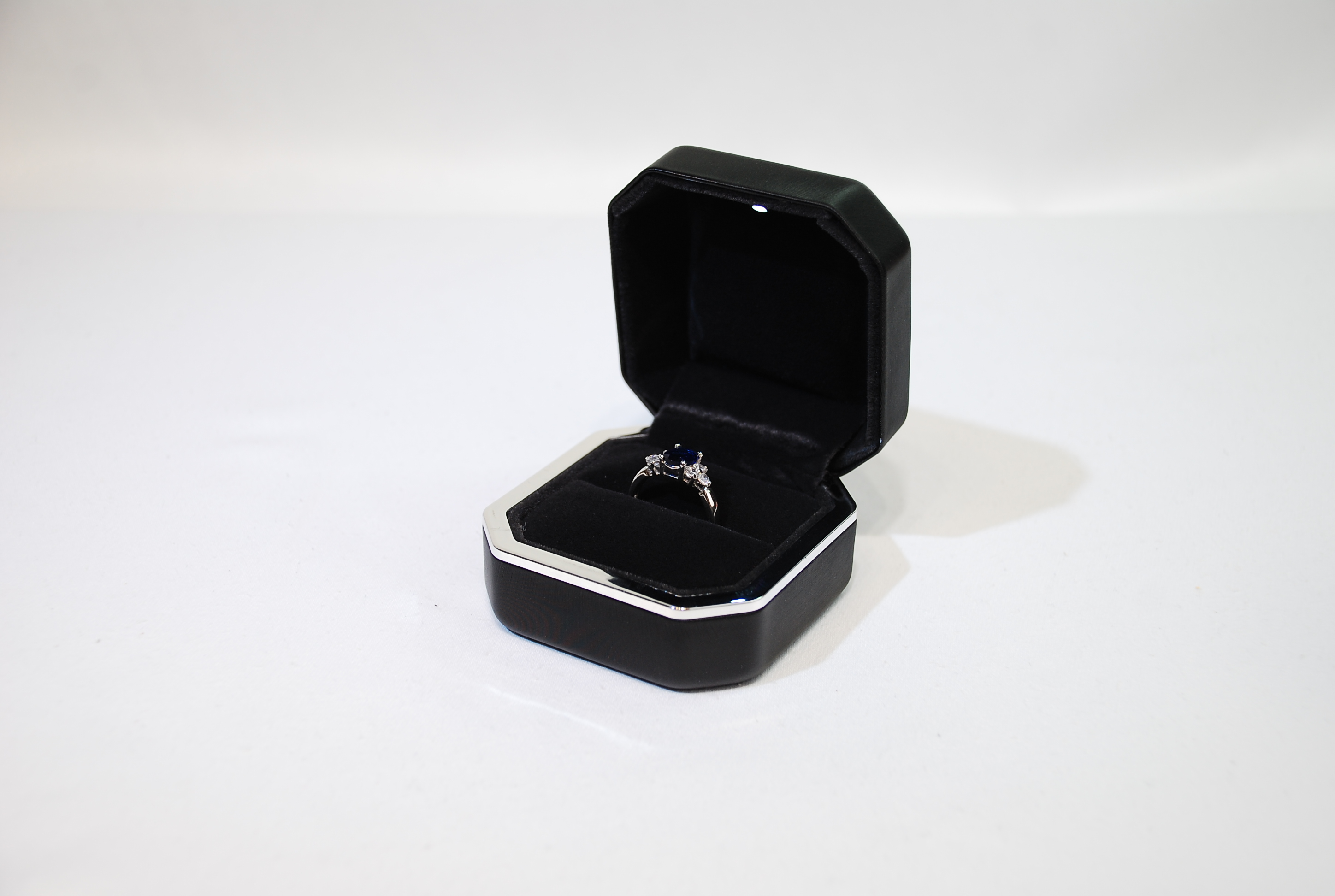 สีดำ