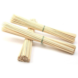 Üreticiler teklif toptan özelleştirilmiş doğal bambu tütsü sopa ham bambu çubuk Incese rekabetçi fiyat ile