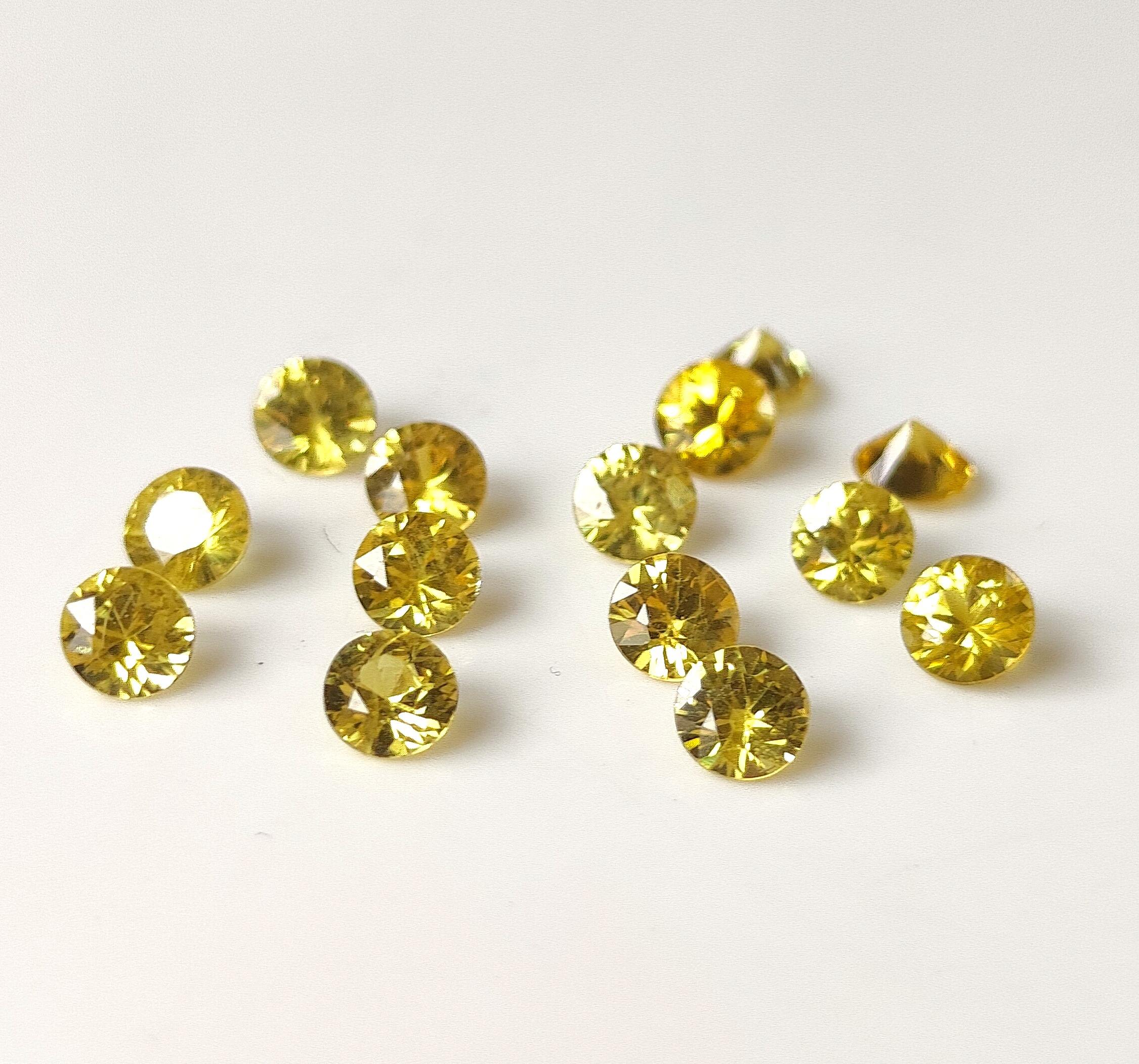 สีเหลือง